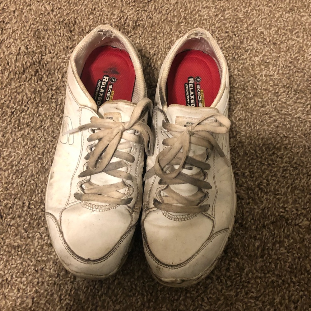 Hooters shoes